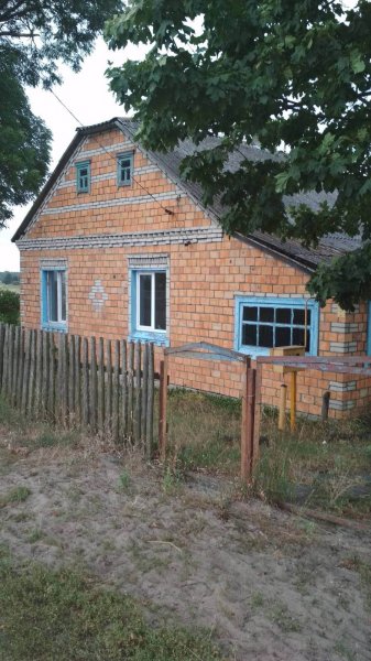 недорого продам кирпичный дом